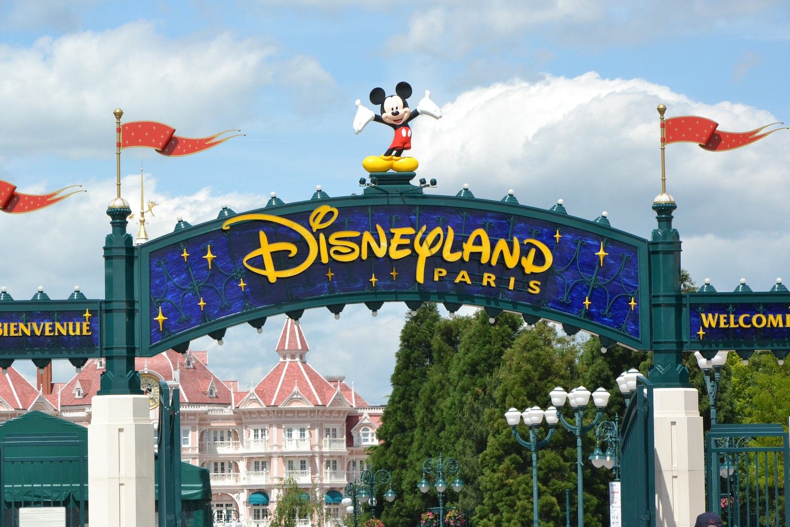 When is the best time to go to Disneyland Paris?